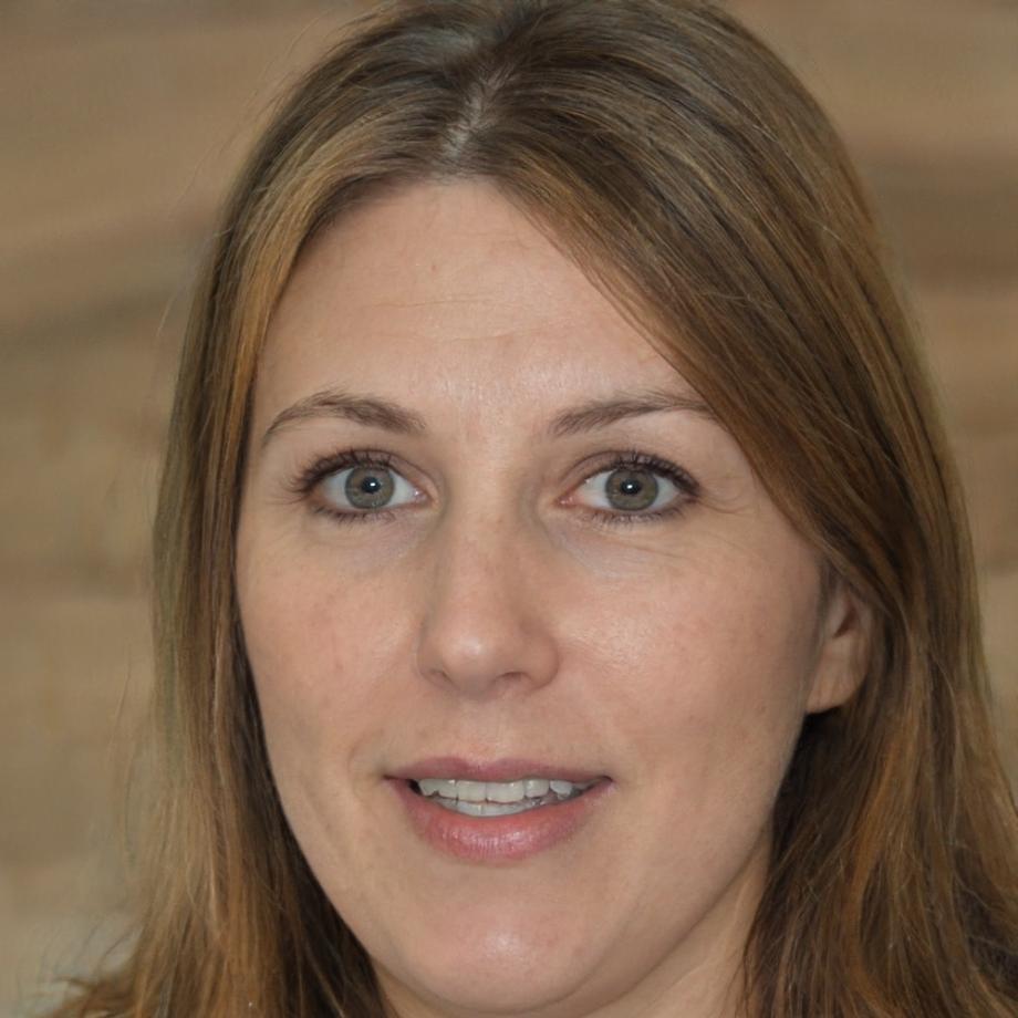 Dr. Katharina Hoffmann, Expertin für Finanzbetrugsanalyse
